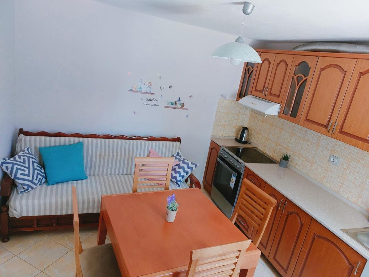 Orange Guest House Dhërmi Exteriér fotografie